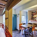 Hotelf1 Hotel