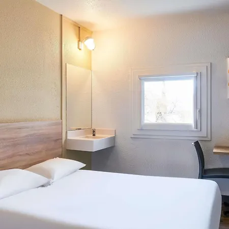 Ξενοδοχείο Hotelf1