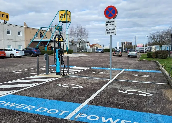 Hotelf1 * Chaumont (Haute-Marne)